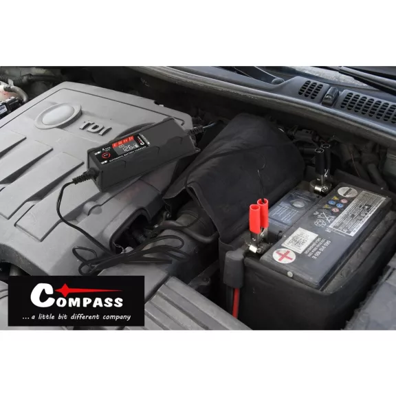 Compass Automatická nabíječka autobaterií 1 - 120Ah (4Amp)